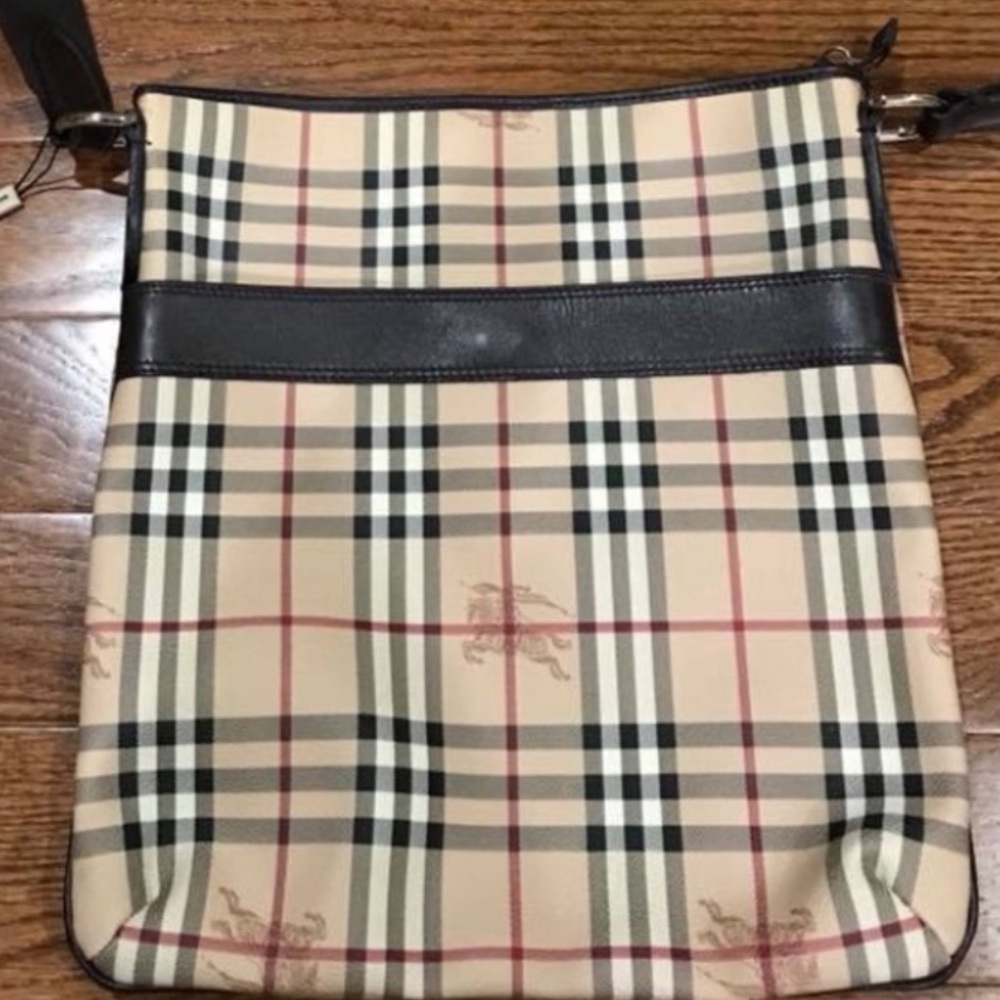 Burberry Bag. Excellent condition